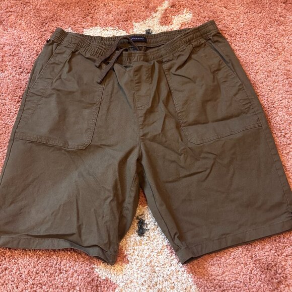 Tommy Hilfiger Chino Shorts Mens Size XXL 35" Waist Olive Green w/ Pockets - Picture 1 of 7